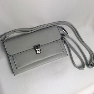 🌻 3/25 🌻 Teal Faux Leather Crossbody Clutch